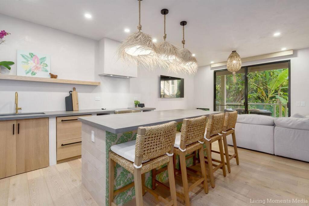 Апартаменты Aloha Moon - A Chic And Dreamy Modern Tropical Hideaway! Уэйлея Экстерьер фото
