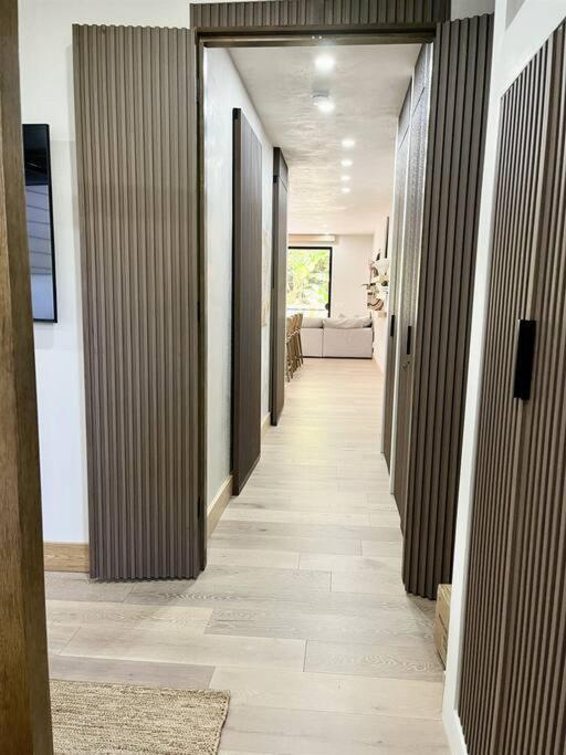 Апартаменты Aloha Moon - A Chic And Dreamy Modern Tropical Hideaway! Уэйлея Экстерьер фото